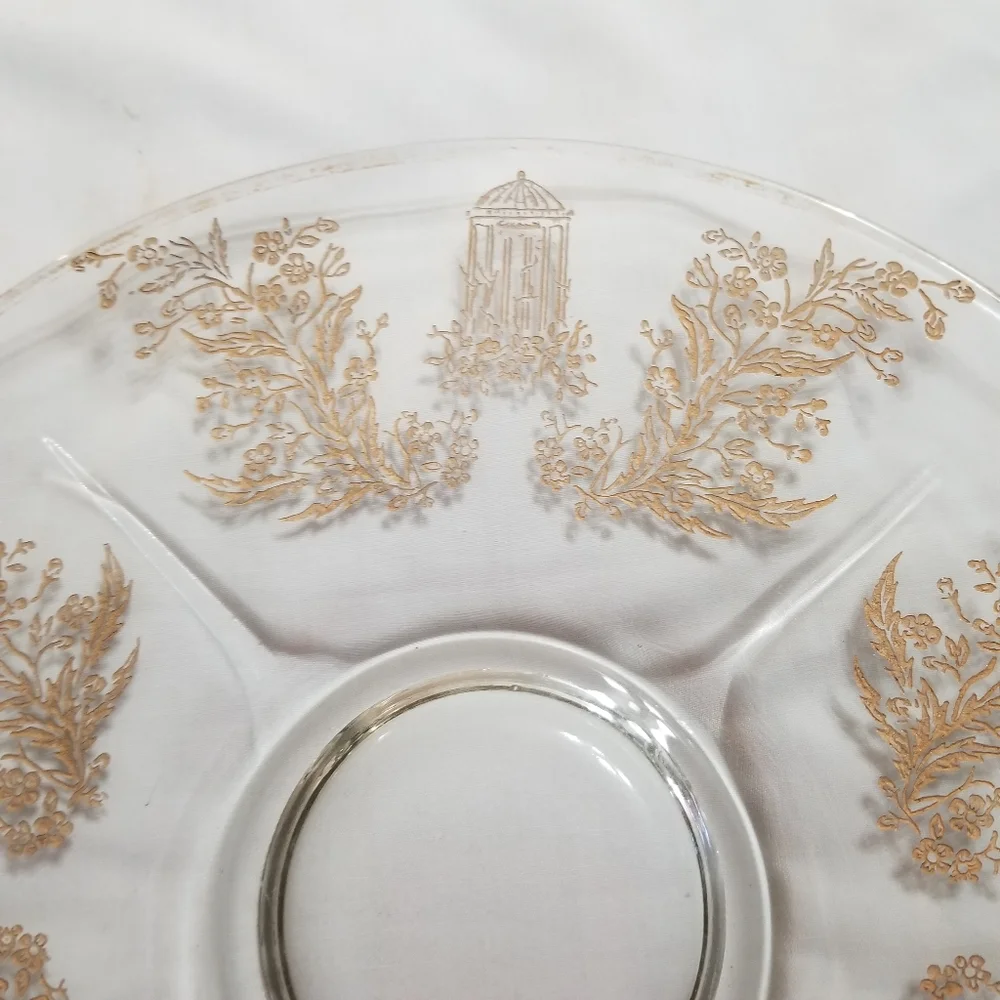 VTG 30's Paden City Glass Gazebo W Gold Etch Glass Round Platter 10.5